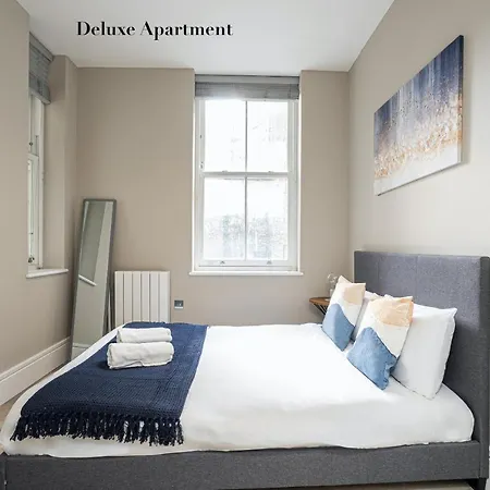 Superb Apartments Opposite Edgware Road Station London Exterior foto
