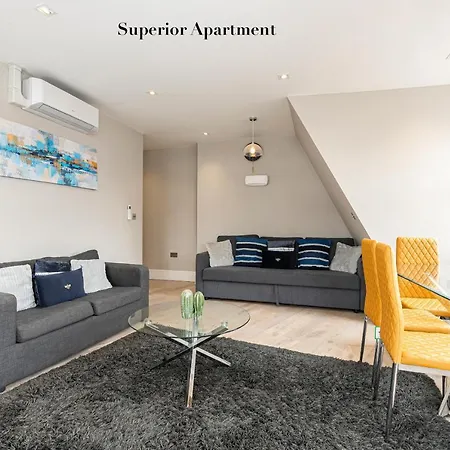 Superb Apartments Opposite Edgware Road Station London Exterior foto