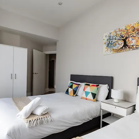 Superb Apartments Opposite Edgware Road Station London Zimmer foto