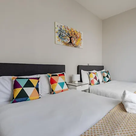 Superb Apartments Opposite Edgware Road Station London Zimmer foto