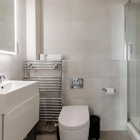 Superb Apartments Opposite Edgware Road Station London Zimmer foto
